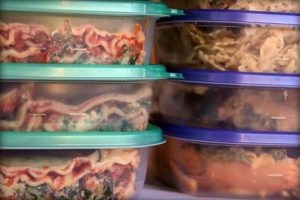 Save time and money by using the best containers for freezing food!