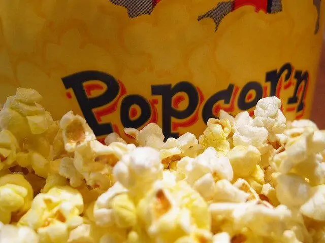Yummy popcorn makes a great alternative to candy or other unhealthy snacks.