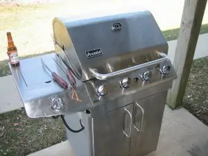 The shinier the stainless steel grill, the more you'll use it. Learn how to keep yours sparkling!