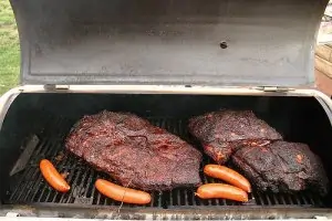 meat on electric smoker