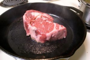 Make a deliciously seared steak with your cast iron cookware.