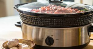 Is it safe to leave food in a crock pot